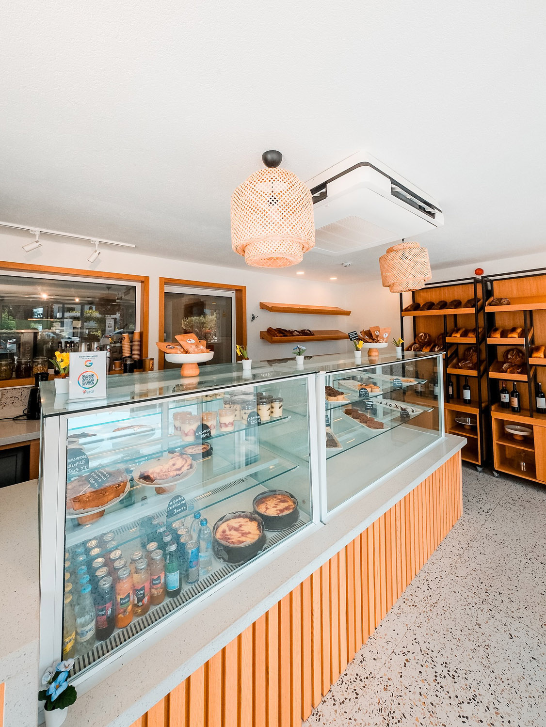 badeartisanbakery_1754468573_3693072520105202321_75503241282